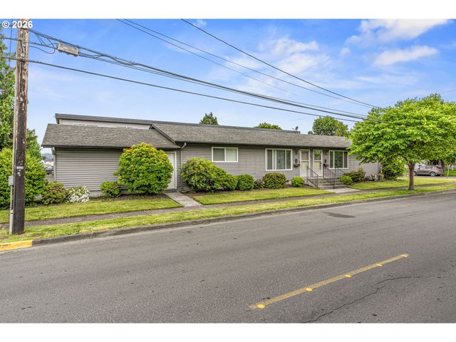 733 DELAWARE St, Longview, WA 98632