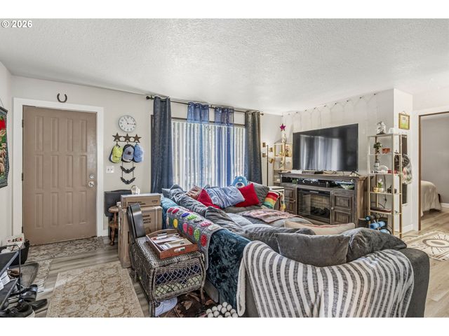733 DELAWARE St, Longview, WA 98632