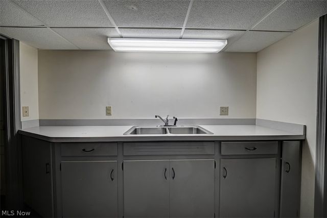 5183 Woodruff Street NW, Dover, OH 44622