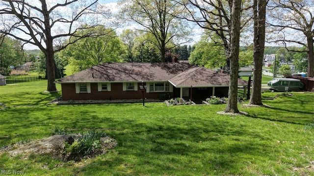 5183 Woodruff Street NW, Dover, OH 44622