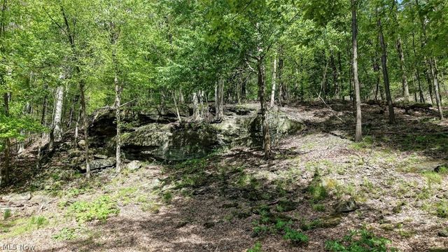 5183 Woodruff Street NW, Dover, OH 44622