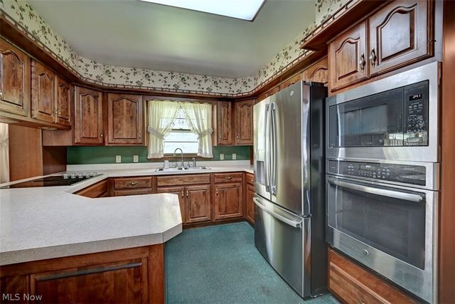 5183 Woodruff Street NW, Dover, OH 44622