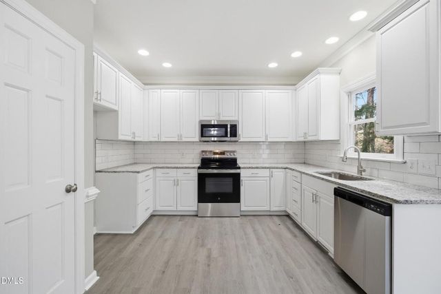 22 Lafoy Drive, Clayton, NC 27527