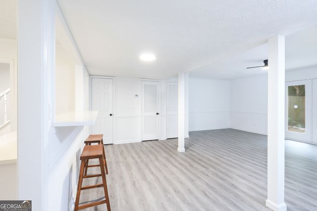 415 Williamsburg Way, Fayetteville, GA 30214