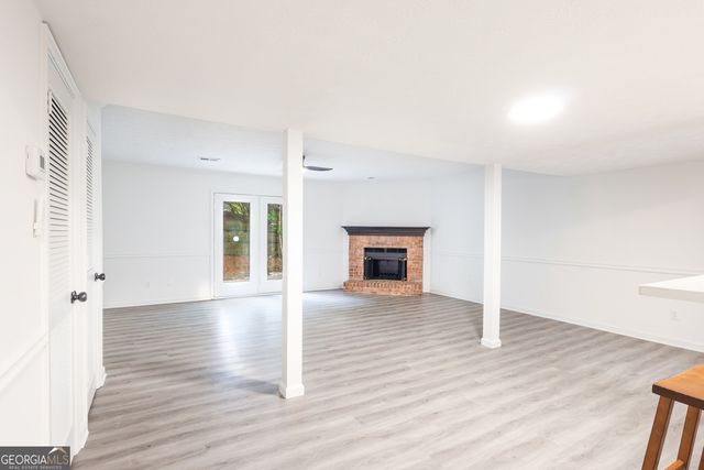 415 Williamsburg Way, Fayetteville, GA 30214