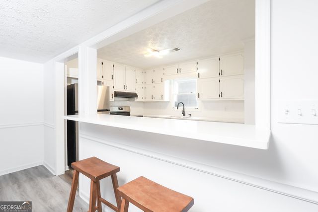415 Williamsburg Way, Fayetteville, GA 30214