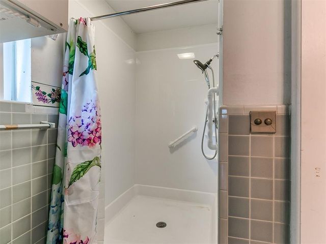 6508 S Country Club Drive, Oklahoma City, OK 73159