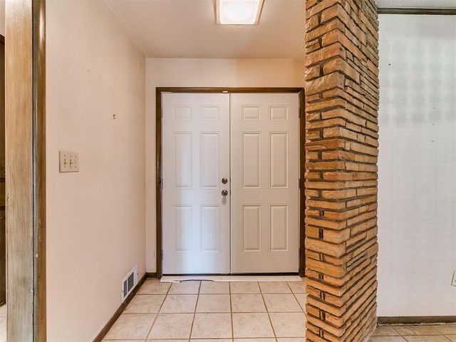 6508 S Country Club Drive, Oklahoma City, OK 73159