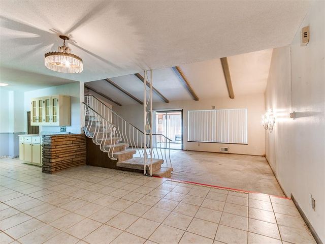 6508 S Country Club Drive, Oklahoma City, OK 73159