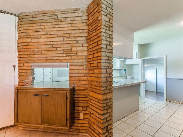 6508 S Country Club Drive, Oklahoma City, OK 73159
