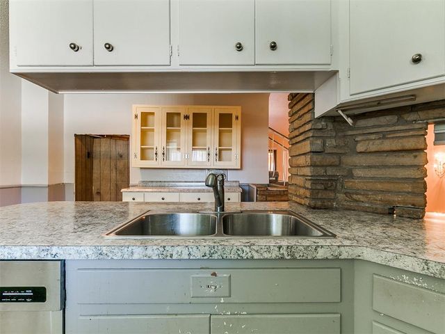 6508 S Country Club Drive, Oklahoma City, OK 73159