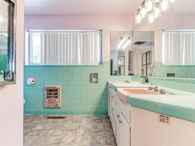 6508 S Country Club Drive, Oklahoma City, OK 73159