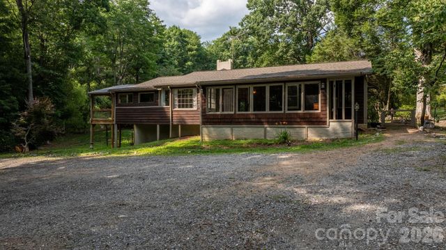 3466 Dry Ponds Road, Granite Falls, NC 28630