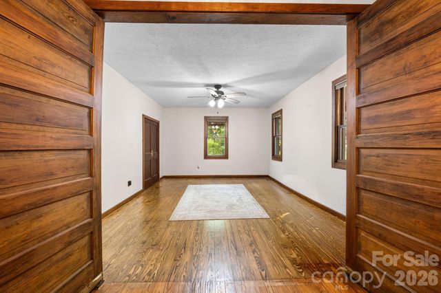 3466 Dry Ponds Road, Granite Falls, NC 28630