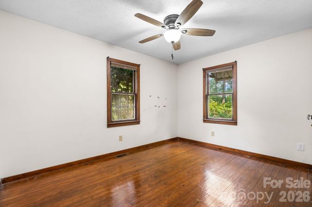 3466 Dry Ponds Road, Granite Falls, NC 28630