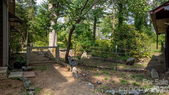 3466 Dry Ponds Road, Granite Falls, NC 28630