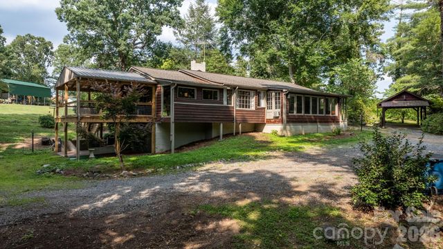 3466 Dry Ponds Road, Granite Falls, NC 28630
