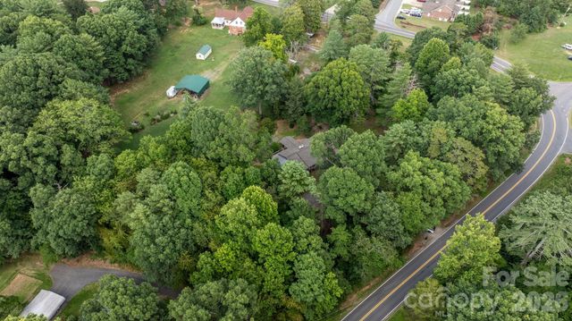 3466 Dry Ponds Road, Granite Falls, NC 28630