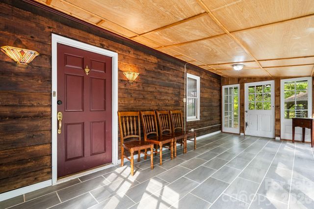 3466 Dry Ponds Road, Granite Falls, NC 28630