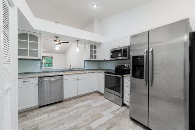 9904 Summerbrook Terrace C, Boynton Beach, FL 33437