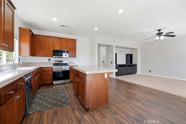 33380 Dolomite St., Menifee, CA 92584