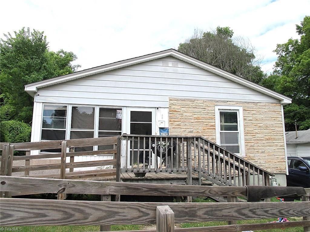 300 Winston Street, Thomasville, NC 27360
