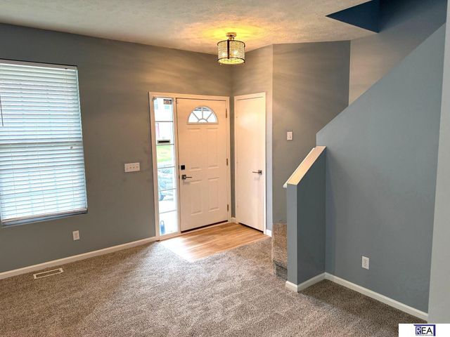 7502 N 107 Avenue, Omaha, NE 68122