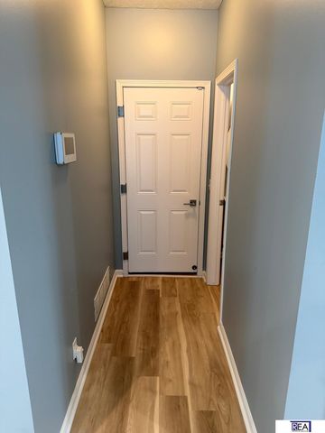 7502 N 107 Avenue, Omaha, NE 68122