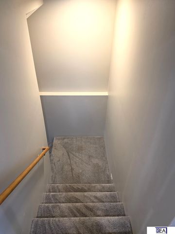 7502 N 107 Avenue, Omaha, NE 68122