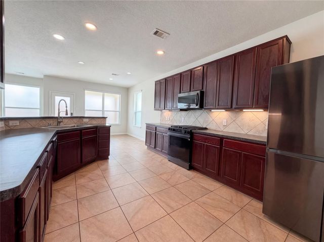 16803 W Whimbrel Circle, Conroe, TX 77385