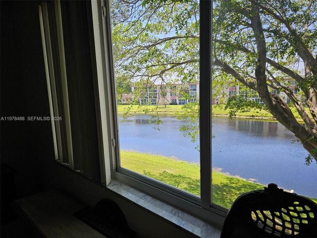 1103 NW 58th Terrace 321, Sunrise, FL 33313