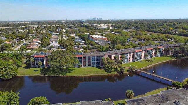 1103 NW 58th Terrace 321, Sunrise, FL 33313