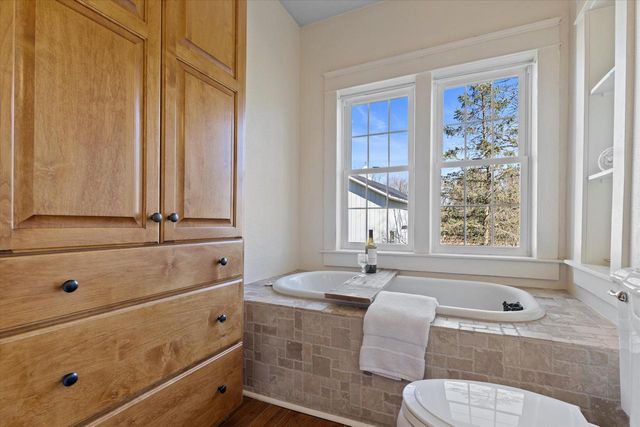 S38W31902 Wern WAY, Waukesha, WI 53189