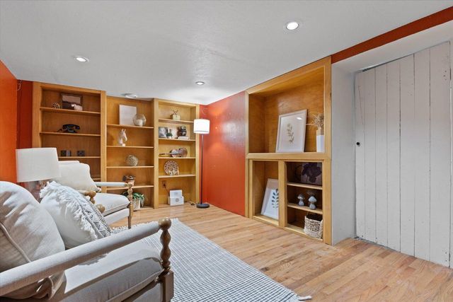 S38W31902 Wern WAY, Waukesha, WI 53189