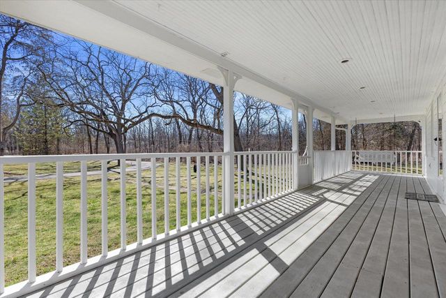 S38W31902 Wern WAY, Waukesha, WI 53189