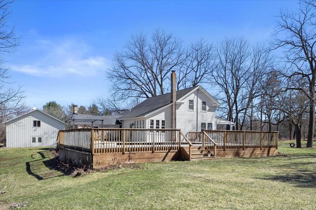 S38W31902 Wern WAY, Waukesha, WI 53189