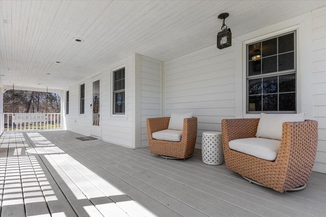 S38W31902 Wern WAY, Waukesha, WI 53189