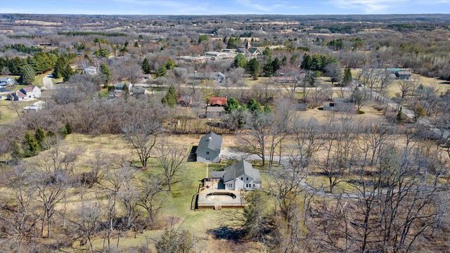 S38W31902 Wern WAY, Waukesha, WI 53189