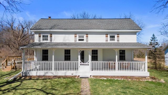 S38W31902 Wern WAY, Waukesha, WI 53189