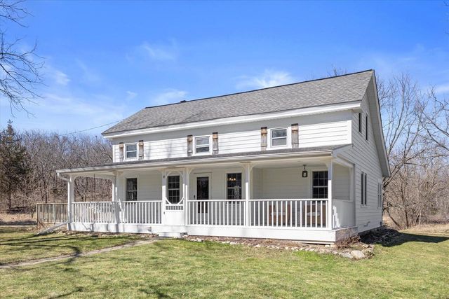 S38W31902 Wern WAY, Waukesha, WI 53189