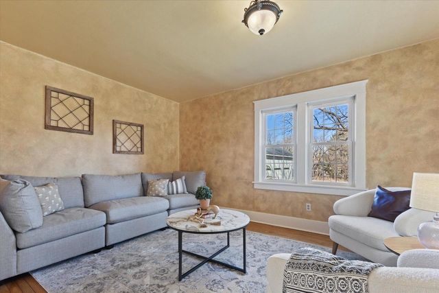 S38W31902 Wern WAY, Waukesha, WI 53189