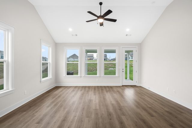 629 Conifer Drive, Spring Hill, TN 37174