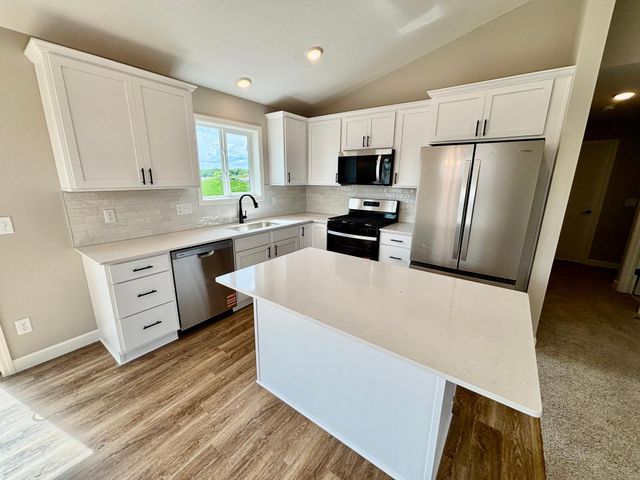 807 Walnut Grove Lane, Hanover, MN 55341