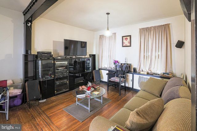 3203 CARLISLE AVE, Baltimore, MD 21216