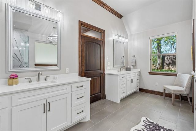 2216 Crestwood Drive, Jones, OK 73049