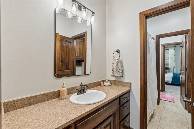 2216 Crestwood Drive, Jones, OK 73049