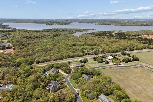 2216 Crestwood Drive, Jones, OK 73049