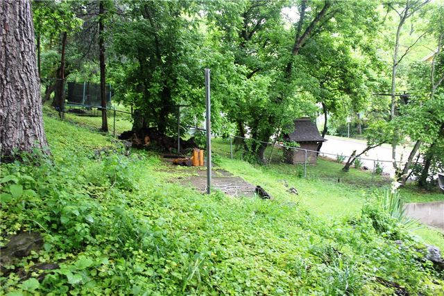 216 N Main Street, Eureka Springs, AR 72632
