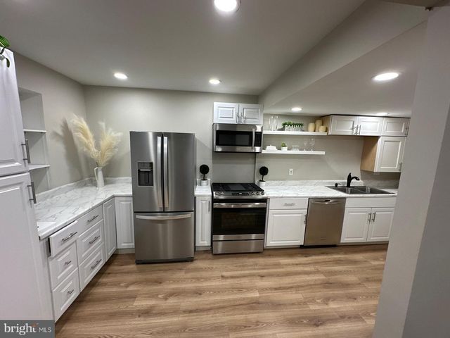 6521 GILDAR ST, Alexandria, VA 22310