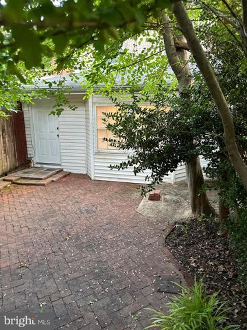 6521 GILDAR ST, Alexandria, VA 22310